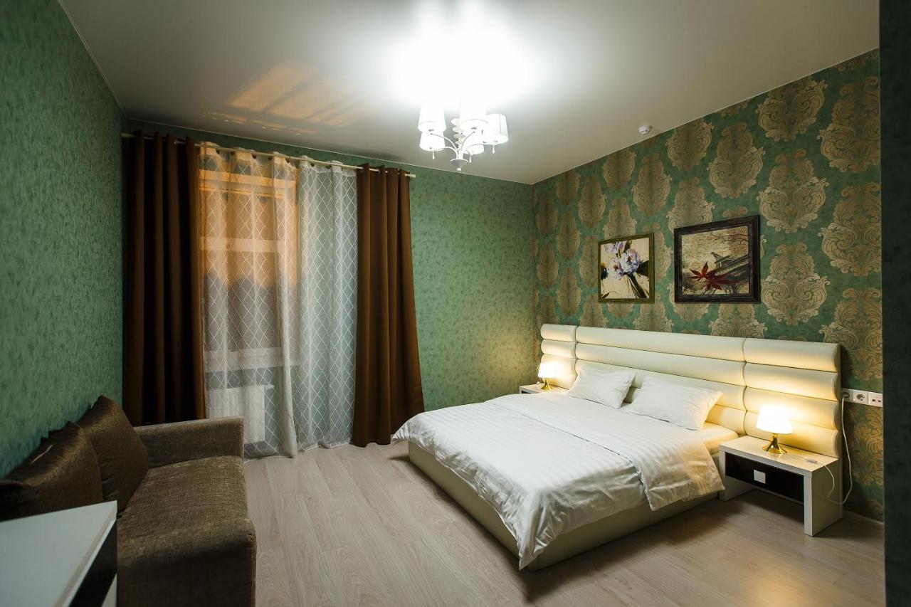Lazar Hotel Baranavichi Exterior foto